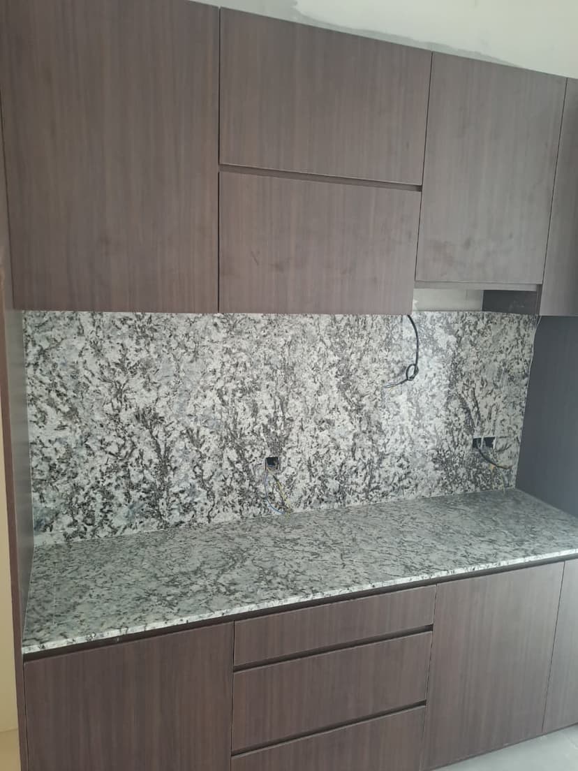 Proyek pemasangan marmer 10 oleh Karya Batu Alam Indonesia