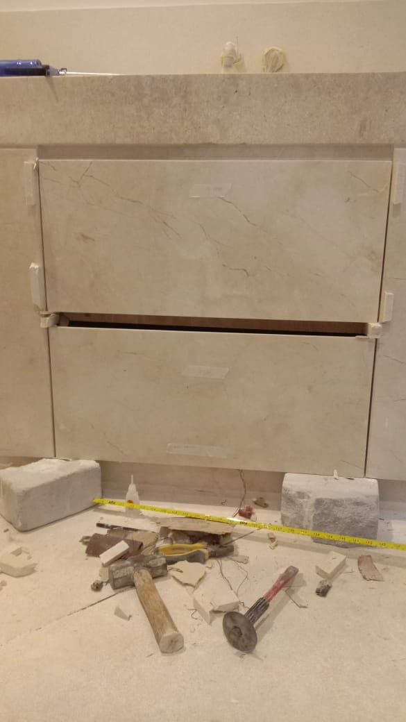 Proyek pemasangan marmer 8 oleh Karya Batu Alam Indonesia